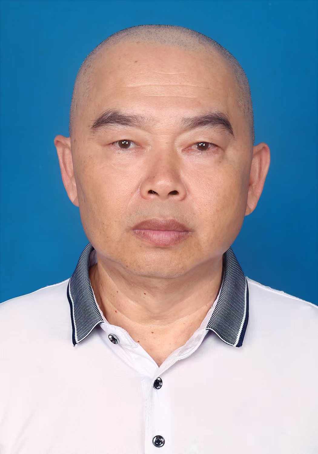 龙春雷（二级歌手）