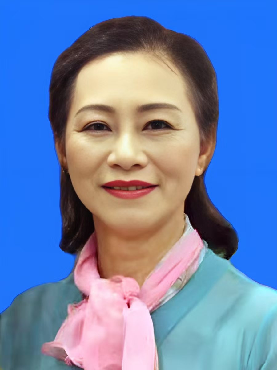 陈玉琴(荣誉副团长)